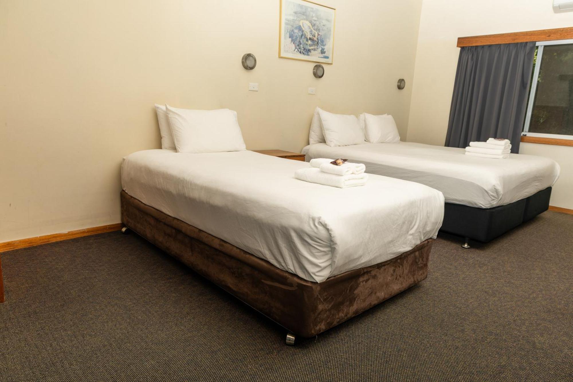 Gosford Inn Motel Ngoại thất bức ảnh