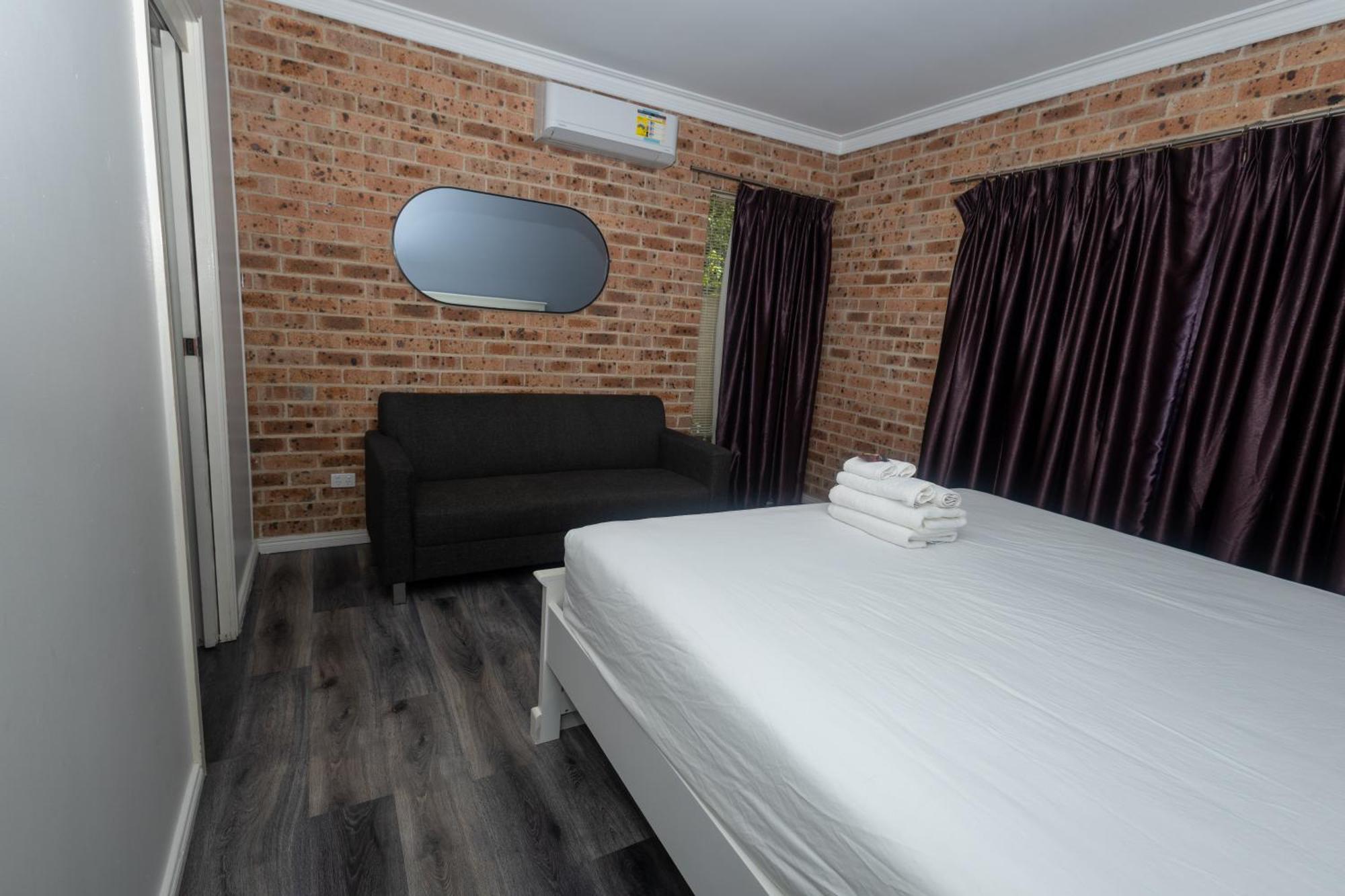 Gosford Inn Motel Ngoại thất bức ảnh
